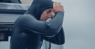 This is how wetsuits work to keep you warm (science behind)